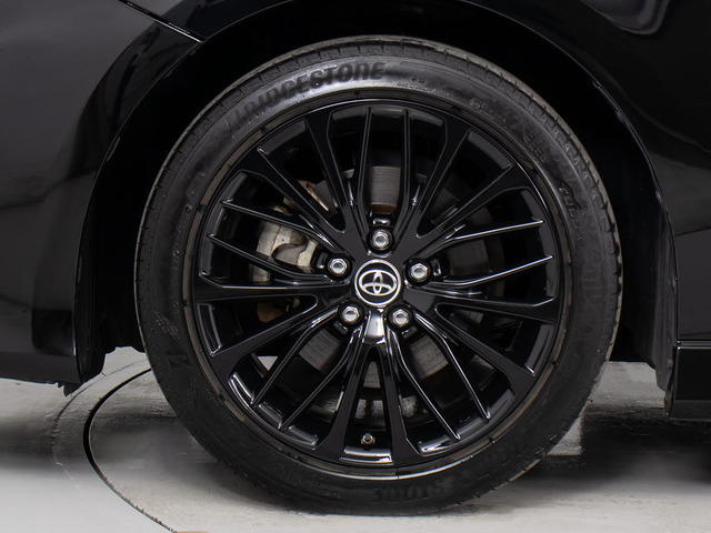 18�C���`�A���~�z�C�[�������ԗ�!!�A���~�z�C�[���̕ύX���\�ł�!���q�l�̂��D�݂�1����쐬�\�ƂȂ�܂�!���ڍׂ̓X�^�b�t�܂ł��q�˂��������B