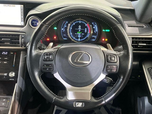 �y�����v�����X�e�A�����O�z�㎿�Ȋv���g�p���邱�ƂŁA��ɂ����������݂ƂĂ��^�]���₷���n���h���ł���