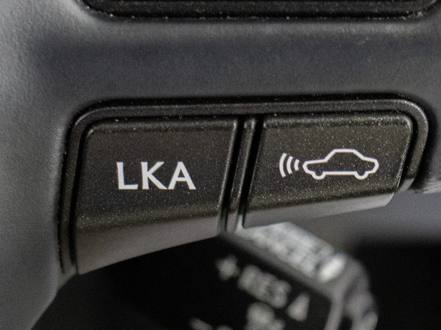 �Փˉ���x���^�v���N���b�V���Z�[�t�e�B�V�X�e�� �O���ɏo��������Q���ɑ΂��x��𔭂��A�h���C�o�[�Ɍx���B�����Ƀu���[�L�A�V�X�g�ɂ��Փˉ���Ƒ��x���y�����܂��B