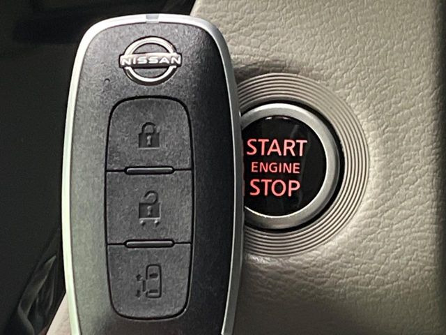 �y�C���e���W�F���g�L�[�z�J�o����|�P�b�g�ɓ��ꂽ�܂܂ł��h�A�̎{���E�������\�ȃX�}�[�g�L�[�𑕔��B�G���W���̃I���E�I�t�����J�M�����o���K�v����������Ƃ��Ă��֗��ł���