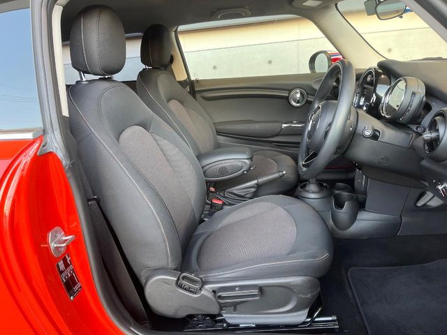 ���V�[�g�̎g�p��:�j��E�ւ�������Ȃ��A�����̒ʂ肫�ꂢ�ȏ�Ԃ��ێ����Ă���܂��B�܂��A�����N���[�j���O�E�R�[�e�B���O�����p�����������܂��B