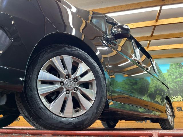 �y����16�C���`�A���~�z�C�[���z�O�ςɃ}�b�`���������A���~�z�C�[���𑕒����Ă���܂��B�e��ЊO�A���~�z�C�[����A�X�^�b�h���X�^�C�����戵�����Ă���܂��B���񂲑��k����������