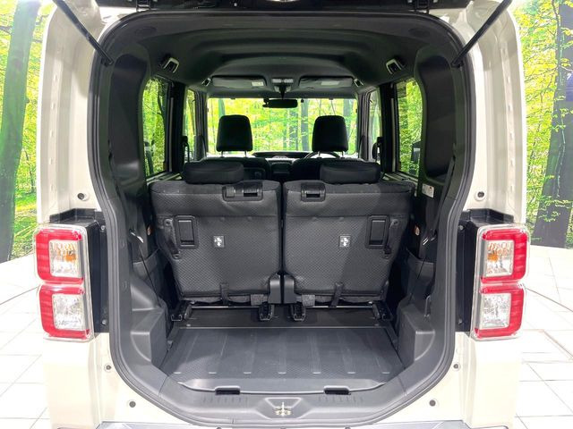 ���i�̂���������ʋ΁A���}���ɏ\���ȉ׎��X�y�[�X���m�ۂ��Ă���܂��B�Z�J���h�V�[�g��|���ƁA�傫�ȉו��̐ύڂ��\�ł���