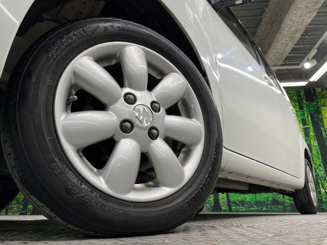 �y�����A���~�z�C�[���z�O�ςɃ}�b�`���������A���~�z�C�[���𑕒����Ă���܂��B�e��ЊO�A���~�z�C�[����A�X�^�b�h���X�^�C�����戵�����Ă���܂��B���񂲑��k����������