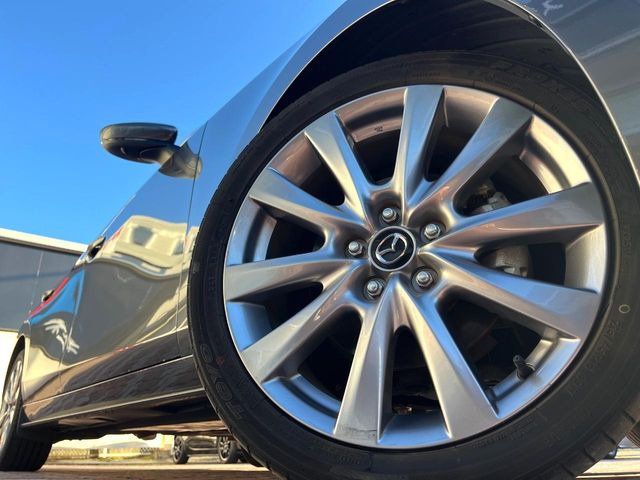 �y����18�C���`�A���~�z�C�[���z�O�ςɃ}�b�`���������A���~�z�C�[���𑕒����Ă���܂��B�e��ЊO�A���~�z�C�[����A�X�^�b�h���X�^�C�����戵�����Ă���܂��B���񂲑��k����������