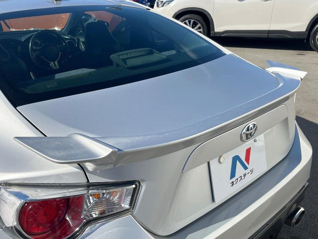 �y���������X�|�C���[�z�X�|�[�c�J�[�炵�����O�b�ƈ�������^�����X�|�C���[�𑕒��􍂑����s���̃X�^�r���e�B(���s���萫)����ɖ𗧂��܂��B