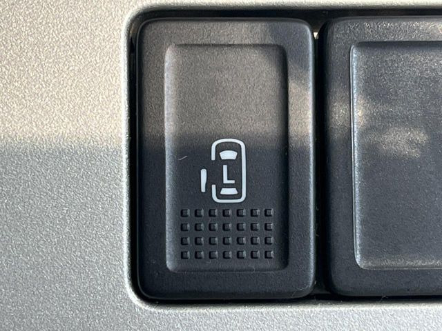 �y�p���[�X���C�h�h�A�z�X�}�[�g�L�[��^�]�Ȃ̃X�C�b�`�ŃX���C�h�h�A�̊J���\���d��������͂����ăh�A���J����K�v�������A���������q�l�ł��A�d���ו��������Ă��鎞�����N�ɊJ���߂ł��܂���