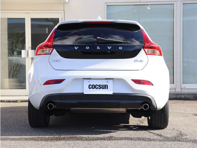 ���s�^�G���W���ɂ̓{���{�̔F�؂��擾����MOTUL�̍����I�C��SPECIFIC RBS0-2AE(0W-20)���g�p���܂��B