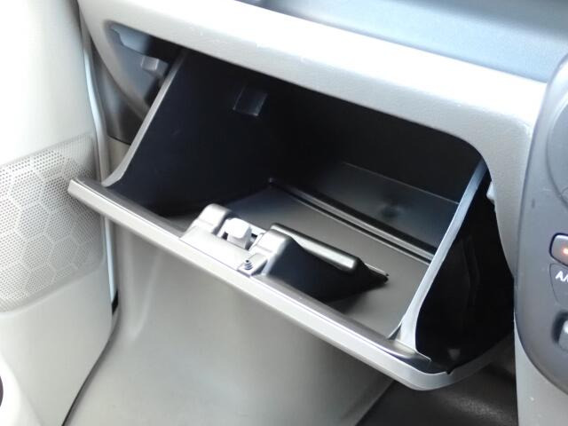 ���[�����Ղ�O���[�u�{�b�N�X�B