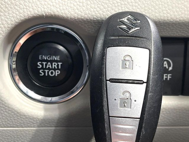 �y�L�[���X�X�^�[�g�V�X�e���z�J�o����|�P�b�g�ɓ��ꂽ�܂܂ł��h�A�̎{���E�������\�ȃX�}�[�g�L�[�𑕔��B�G���W���̃I���E�I�t�����J�M�����o���K�v����������Ƃ��Ă��֗��ł���