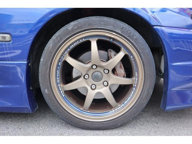 �E�F�b�Y�X�|�[�c17�C���`AW�ł��B�^�C���̎R�͎Ԍ��ɂ͒ʂ�悤�ł���������������K�v�ɂȂ�܂��B