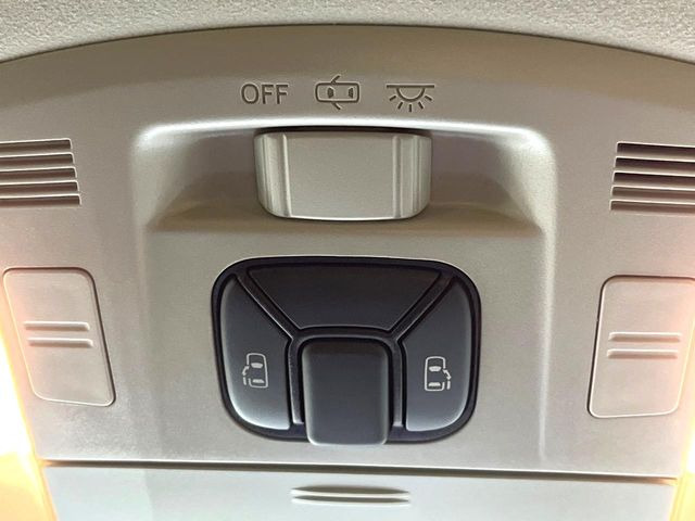 �y�����p���[�X���C�h�h�A�z�X�}�[�g�L�[��^�]�Ȃ̃X�C�b�`�Ō�ȗ����X���C�h�h�A�̊J���\���d��������͂����ăh�A���J����K�v�������A�����Ȃ��q�l�ł��ȒP�ɊJ���߂ł����K�ł���