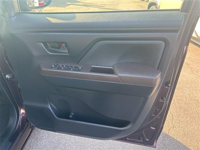 �[�ԑO�ɓ��O���̃N���[�j���O���������܂��B�e��R�[�e�B���O(�ʓr�L��)�����p�ӂ��Ă���܂��̂ŁA���񂲑��k���������B