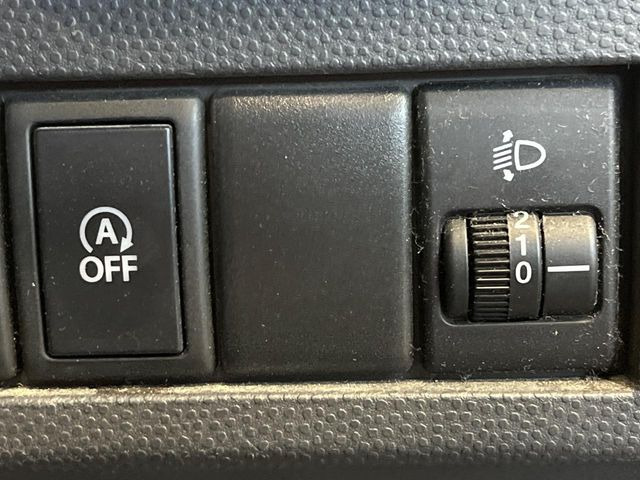 �y�A�C�h�����O�X�g�b�v�z�ԐM����a�؂Œ�Ԃ����ۂɃG���W�����~���A���ʂȔR���̏����}���܂��B�R��������ی�ɂȂ���@�\��G���W���̓u���[�L�𗣂��΍Ďn�����܂��B