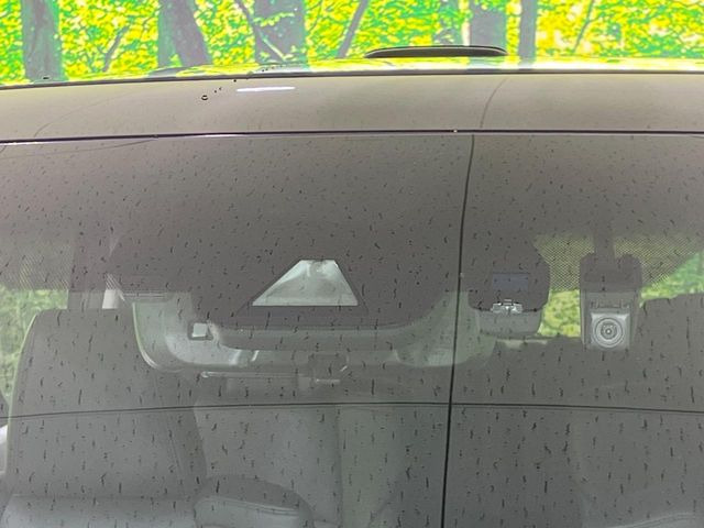 �y�g���^�Z�[�t�e�B�Z���X�z���s���ɑO���̎ԗ�����F�����A�Փ˂������Ȏ��͌x��ƃu���[�L�ŏՓˉ���Ɣ�Q�y�����A�V�X�g�B�����S�Ƀh���C�u�����y���݂��������܂��B