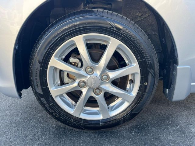 �y�����A���~�z�C�[���z�O�ςɃ}�b�`���������A���~�z�C�[���𑕒����Ă���܂��B�e��ЊO�A���~�z�C�[����A�X�^�b�h���X�^�C�����戵�����Ă���܂��B���񂲑��k����������