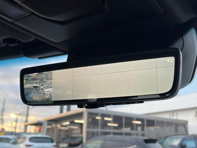 �y�f�W�^���C���i�[�~���[�z��Ȃ̑傫�ȉו��⓯��҂Ō�����m�F���Â炢���ł����S!�J�������B�e�����ԗ�����̉f�������[���~���[���ɕ\���B�N���A�Ȏ��E�ŏ󋵂̊m�F���\�ł�!