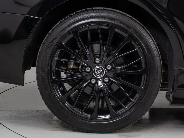 18�C���`�A���~�z�C�[�������ԗ�!!�A���~�z�C�[���̕ύX���\�ł�!���q�l�̂��D�݂�1����쐬�\�ƂȂ�܂�!���ڍׂ̓X�^�b�t�܂ł��q�˂��������B