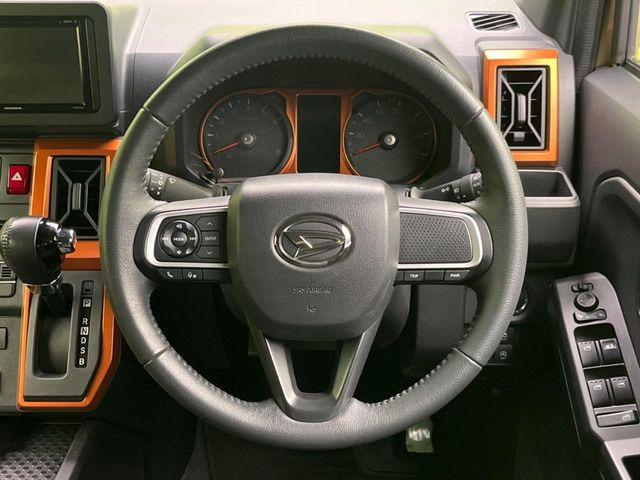 �y�����v�����X�e�A�����O�z�㎿�Ȋv���g�p���邱�ƂŁA��ɂ����������݂ƂĂ��^�]���₷���n���h���ł���