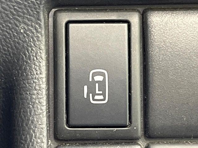 �y�p���[�X���C�h�h�A�z�X�}�[�g�L�[��^�]�Ȃ̃X�C�b�`�ŃX���C�h�h�A�̊J���\���d��������͂����ăh�A���J����K�v�������A���������q�l�ł��A�d���ו��������Ă��鎞�����N�ɊJ���߂ł��܂���