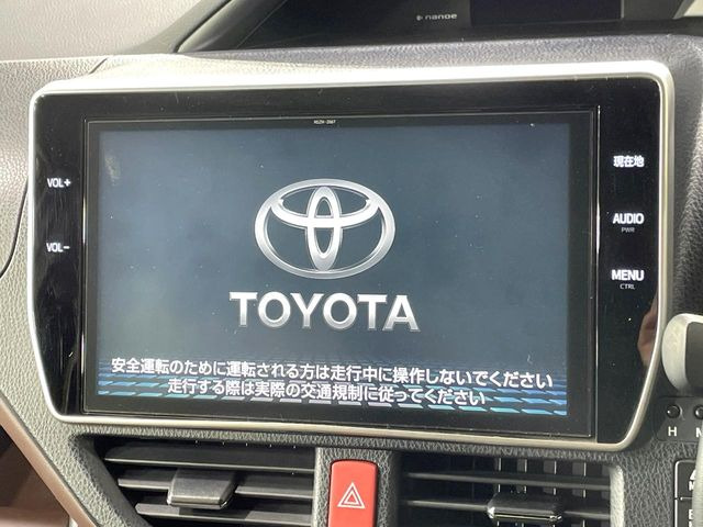 �y�����i�r�z�l�C�̏����i�r�𑕔����Ă���܂��B�i�r�̎g���₷���͂������A�I�[�f�B�I�@�\���[��!�L�����v�◷�s�͂������A�ʋ΂┃�����ȂǕ��i�̃h���C�u���y�����Ȃ�͂���