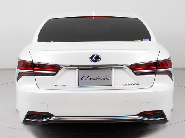 ���N���A�����X�\�i�[(�O��R�[�i�[�Z���T�[)���t���Ă��܂�!�t�����g&���A�ɃZ���T�[������A��Q���ɋ߂Â��ƌx��������A�X�ɂ̓}���`��ʏ�ɂ��\������܂�!�������֗��Ȑl�C�����ł�!!