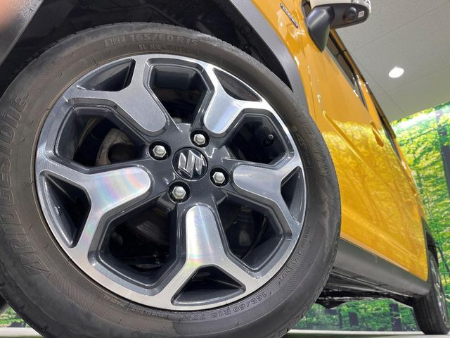 �y����15�C���`�A���~�z�C�[���z�O�ςɃ}�b�`���������A���~�z�C�[���𑕒����Ă���܂��B�e��ЊO�A���~�z�C�[����A�X�^�b�h���X�^�C�����戵�����Ă���܂��B���񂲑��k����������