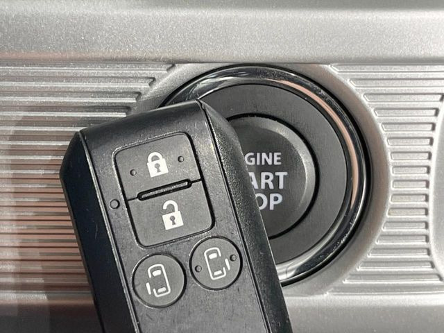 �y�L�[���X�X�^�[�g�V�X�e���z�J�o����|�P�b�g�ɓ��ꂽ�܂܂ł��h�A�̎{���E�������\�ȃX�}�[�g�L�[�𑕔��B�G���W���̃I���E�I�t�����J�M�����o���K�v����������Ƃ��Ă��֗��ł���