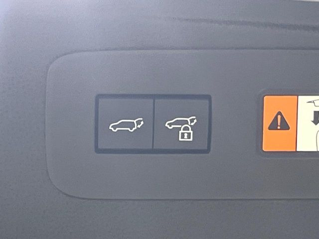 �y�p���[�o�b�N�h�A�z�X�}�[�g�L�[��^�]�Ȃ̃{�^�������������Ń��A�Q�[�g�������ŊJ���܂�!�ו��������Ă��鎞��A�����ʒu�ɂ���o�b�N�h�A��߂�ۂɕ֗��ȋ@�\�ł���