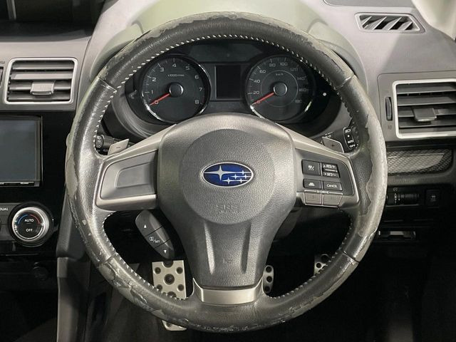 �y�����v�����X�e�A�����O�z�㎿�Ȋv���g�p���邱�ƂŁA��ɂ����������݂ƂĂ��^�]���₷���n���h���ł���