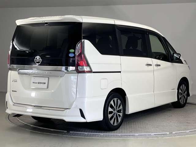 セレナ2.0 ハイウェイスター VセレクションII