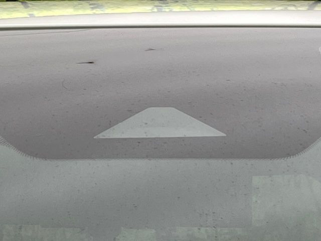 �y�C���e���W�F���g�G�}�[�W�F���V�[�u���[�L�z�t�����g�J�����őO���̎ԗ�����s�҂����m�B�Փ˂������Ȏ��͏Փ˔�Q�y���u���[�L���쓮�A�Փˉ�����T�|�[�g�B�����S�Ƀh���C�u�����y���݂��������܂��B