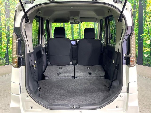 ���i�̂���������ʋ΁A���}���ɏ\���ȉ׎��X�y�[�X���m�ۂ��Ă���܂��B�Z�J���h�V�[�g��|���ƁA�傫�ȉו��̐ύڂ��\�ł���