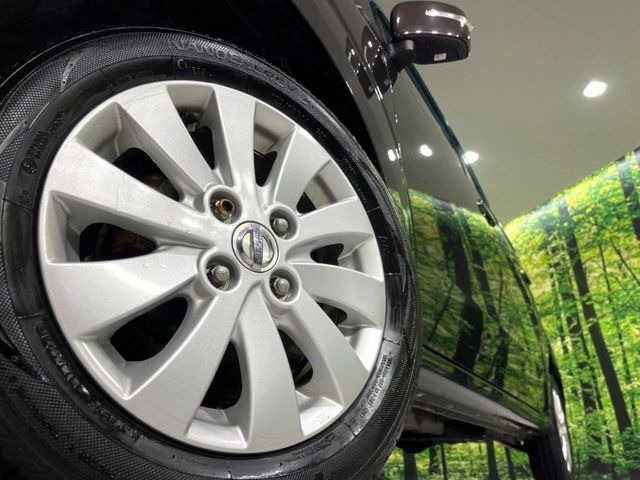 �y����14�C���`�A���~�z�C�[���z�O�ςɃ}�b�`���������A���~�z�C�[���𑕒����Ă���܂��B�e��ЊO�A���~�z�C�[����A�X�^�b�h���X�^�C�����戵�����Ă���܂��B���񂲑��k����������