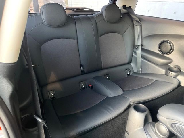 ���㕔���Ȃ��C�ɂȂ�悤�ȃL�Y�E�����ւ��蓙�A�傫�ȃ_���[�W�͂Ȃ��A�ǍD�ȏ�Ԃł��B