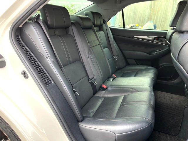 �㕔���Ȃ��C�ɂȂ�悤�ȃL�Y�E�����ւ��蓙�A�傫�ȃ_���[�W�͂Ȃ��A�ǍD�ȏ�Ԃł��B