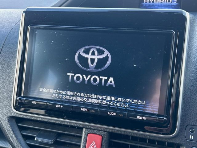 ヴォクシー1.8 ハイブリッド ZS