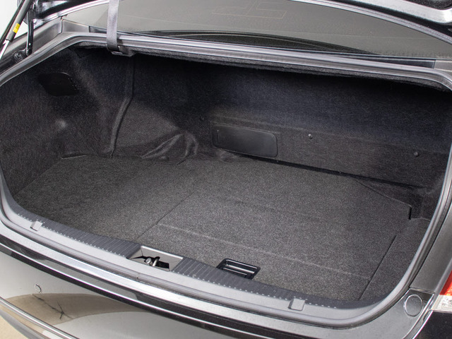 �g�����N�������Ǝv���Ă���܂���?���ۂ͑�e�ʃg�����N�ł�!���s���̒������h���C�u�����K�ł�!�܂��A�����t���X�y�[�X���������Ă���܂��̂ŁA��Ԃł��A�J�ł���̓������Ă�����育�������܂��B