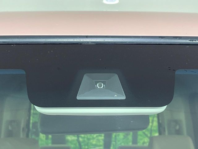 �y�z���_�Z���V���O�z���s���ɑO���̎ԗ�����F�����A�Փ˂������Ȏ��͌x��ƃu���[�L�ŏՓˉ���Ɣ�Q�y�����A�V�X�g�B�����S�Ƀh���C�u�����y���݂��������܂��B