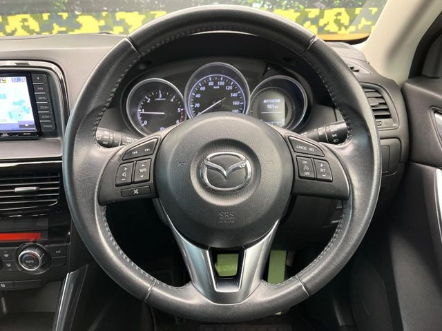 �y�����v�����X�e�A�����O�z�㎿�Ȋv���g�p���邱�ƂŁA��ɂ����������݂ƂĂ��^�]���₷���n���h���ł���