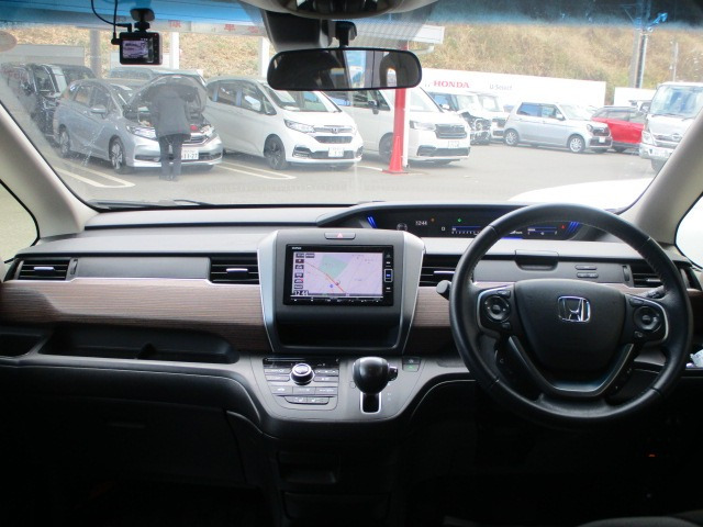 フリード1.5 クロスター ホンダセンシング