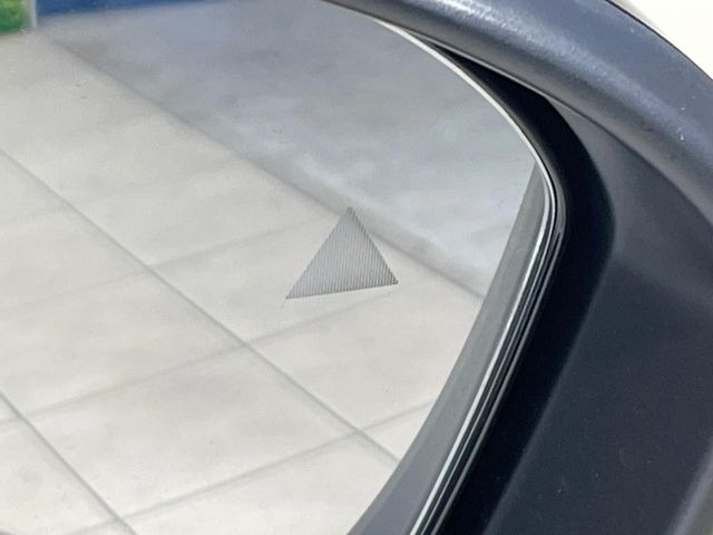 �y������p���m�z���s���A�h�A�~���[�̎��p�ɂȂ�₷���ӏ��Ɍ㑱�Ԃ��ڋ߂���ƃT�C�h�~���[�t�߂Ɍx����\���A�h���C�o�[�ɒ��ӊ��N�����Ă���܂��B