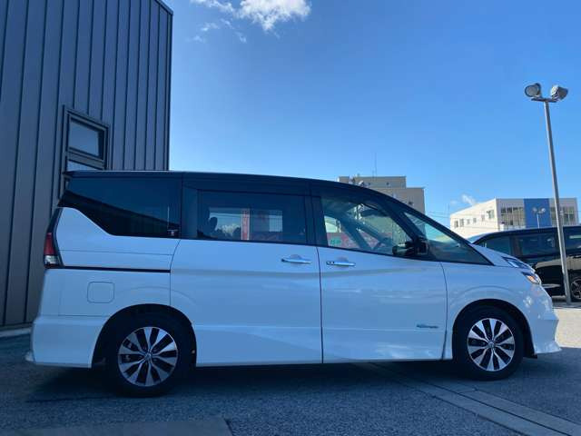 特殊なお車の制作や販売も可能です!(キッチンカーや積載車、ダンプカーやレプリカ車、バスなどなど)流行りのSUVは勿論、EV(電気自動車)やハイブリッド(PHEV含む)も納車実績がございます!何でもご相談を!