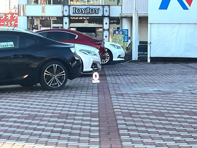 �y�J���[�w�b�h�A�b�v�f�B�X�v���C�z���݂̑��x�⑖�s�����f�W�^���\���ŉ^�]�ȑO���̃K���X�ɓ��e!�J���[�t���Ŏ��F���������A�^�]���ڐ������炳���K�v�ȏ����m�F�ł���̂łƂ��Ă��֗��ň��S!