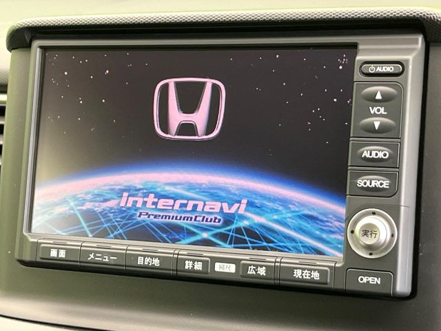 �y�����i�r�z�l�C�̏����i�r�𑕔����Ă���܂��B�i�r�̎g���₷���͂������A�I�[�f�B�I�@�\���[��!�L�����v�◷�s�͂������A�ʋ΂┃�����ȂǕ��i�̃h���C�u���y�����Ȃ�͂���