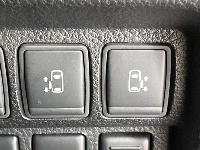 �y�����p���[�X���C�h�h�A�z�X�}�[�g�L�[��^�]�Ȃ̃X�C�b�`�Ō�ȗ����X���C�h�h�A�̊J���\���d��������͂����ăh�A���J����K�v�������A�����Ȃ��q�l�ł��ȒP�ɊJ���߂ł����K�ł���