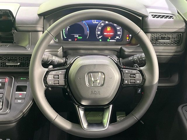 �y�����v�����X�e�A�����O�z�㎿�Ȋv���g�p���邱�ƂŁA��ɂ����������݂ƂĂ��^�]���₷���n���h���ł���