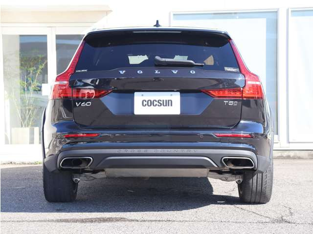 ���s�^�G���W���ɂ̓{���{�̔F�؂��擾����MOTUL�̍����I�C��SPECIFIC RBS0-2AE(0W-20)���g�p���܂��B