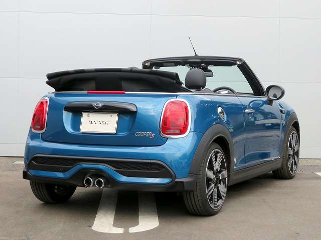 ミニコンバーチブルクーパーS DCT