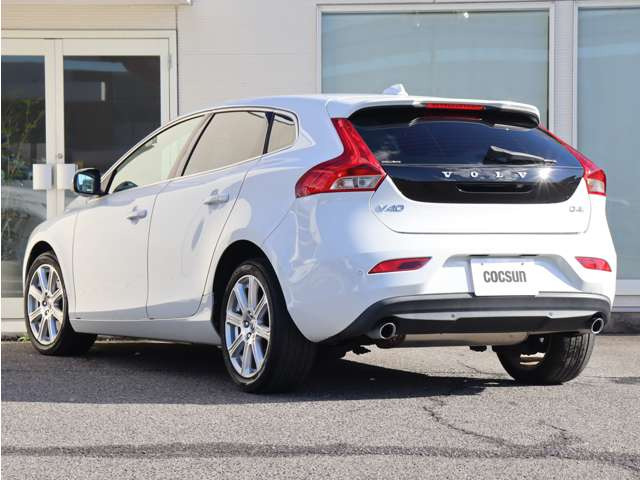 �V�i�����o�b�e���[�̓h�C�c��VARTA(�o���^)���g�p���܂��B���B�Ԃ̏����i�ɍ̗p����鍂�i���o�b�e���[�ł��B